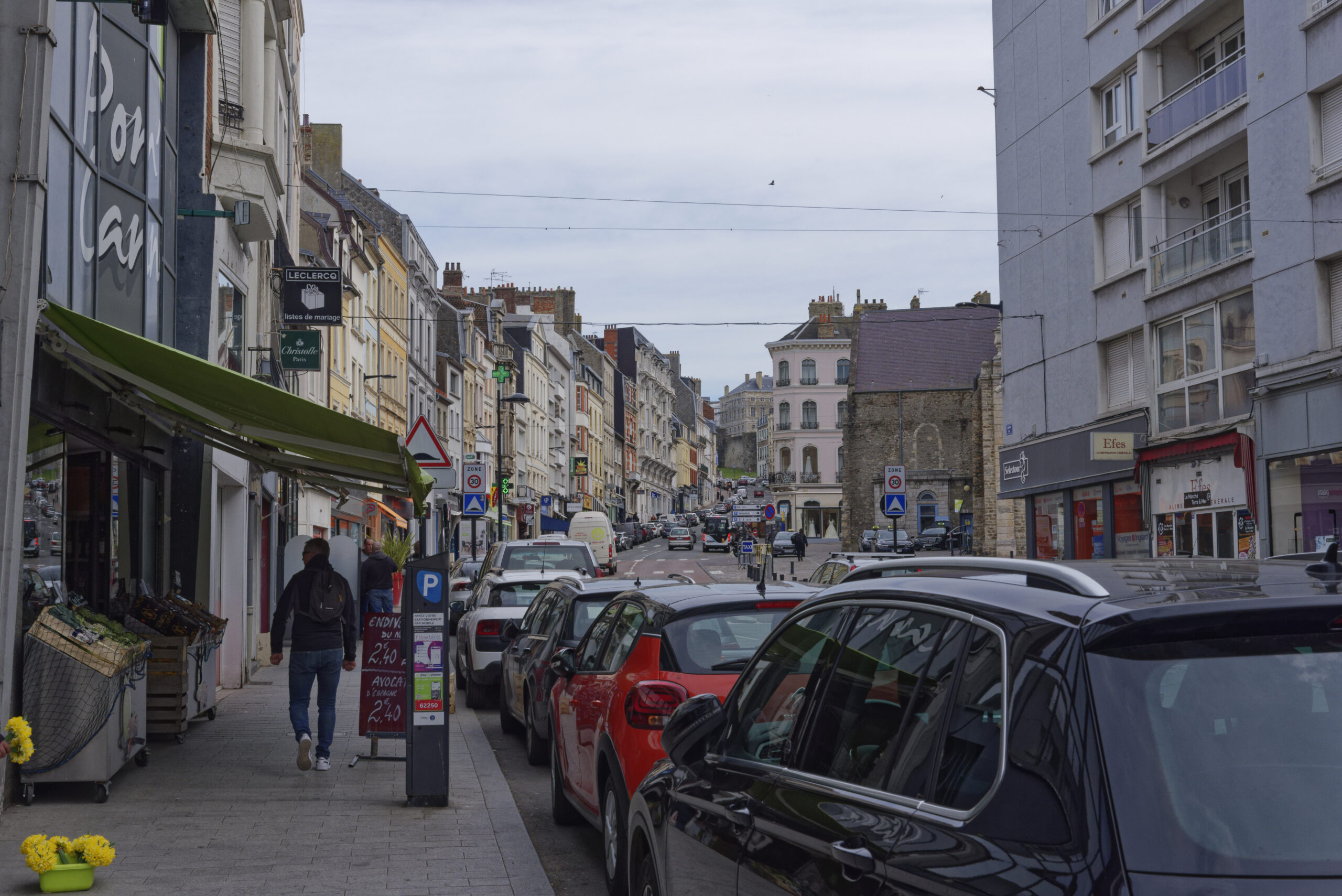 Boulogne : Grand Rue (en semaine)