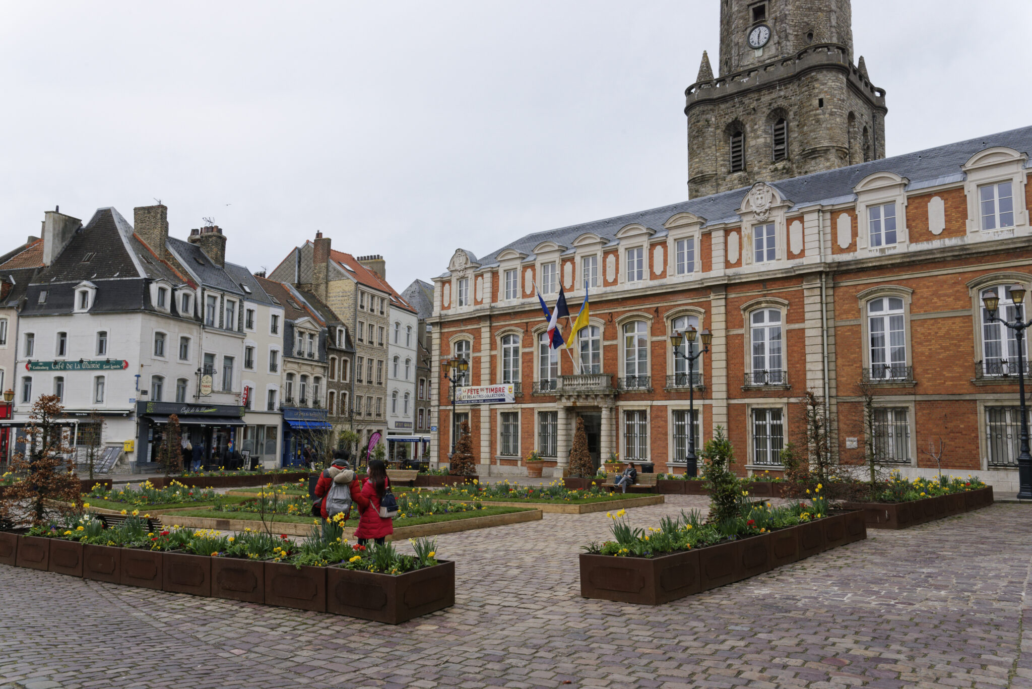 Boulogne : Le beffroi et la mairie
