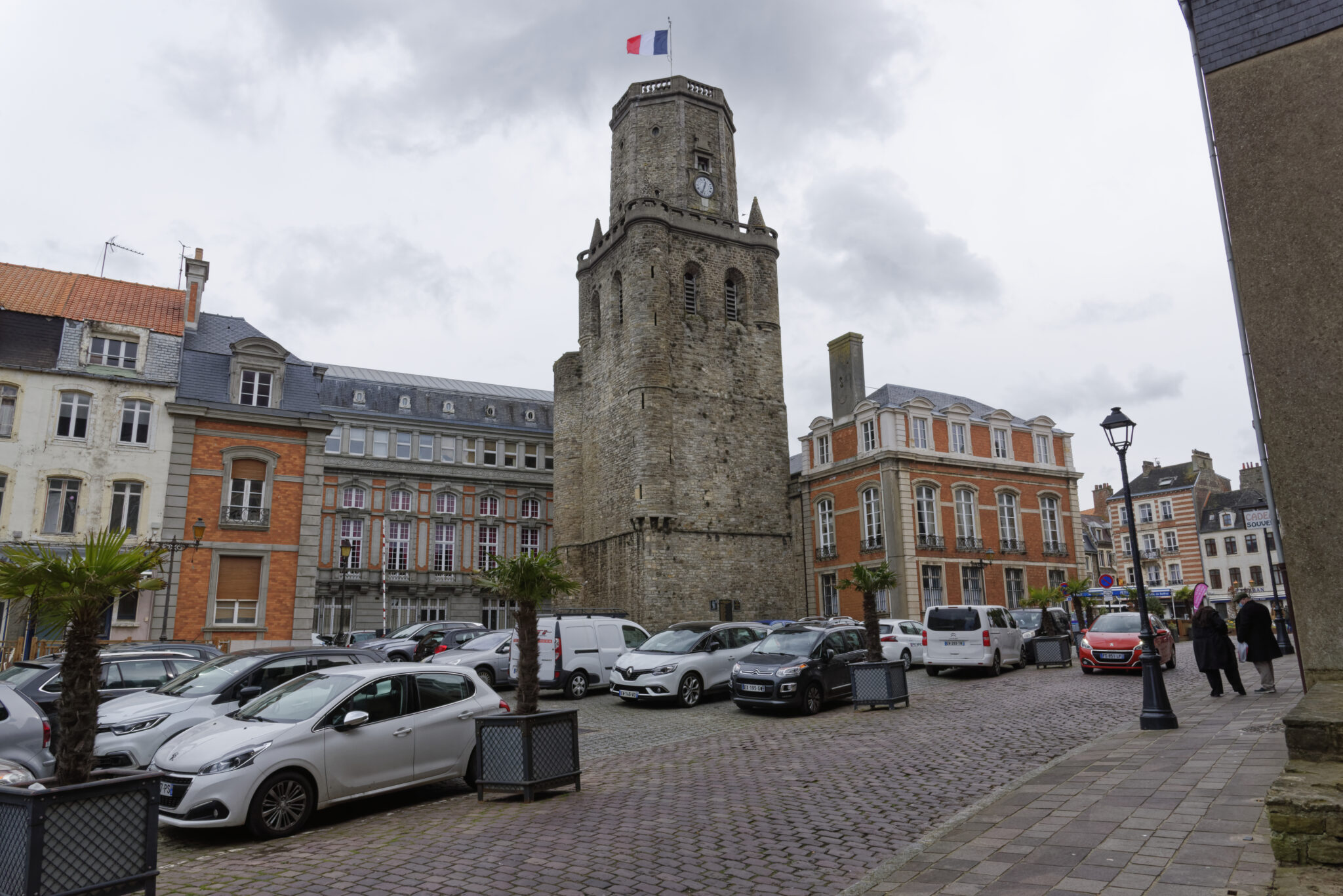 Boulogne : Le beffroi et la mairie