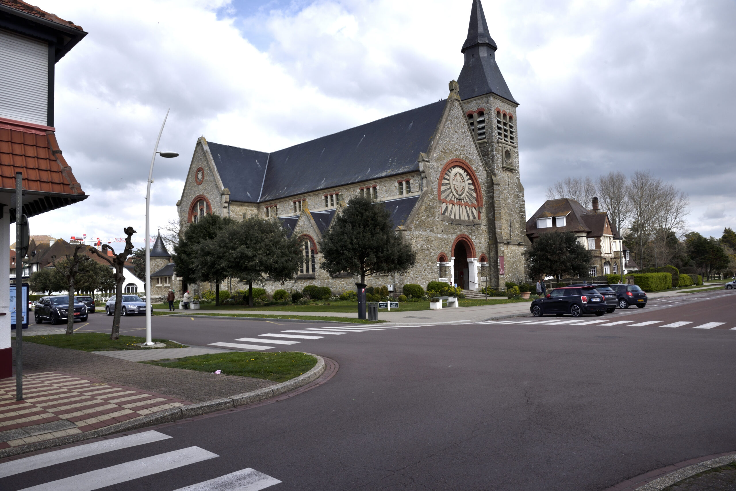 Eglise Saint Jeanne d'Arc
